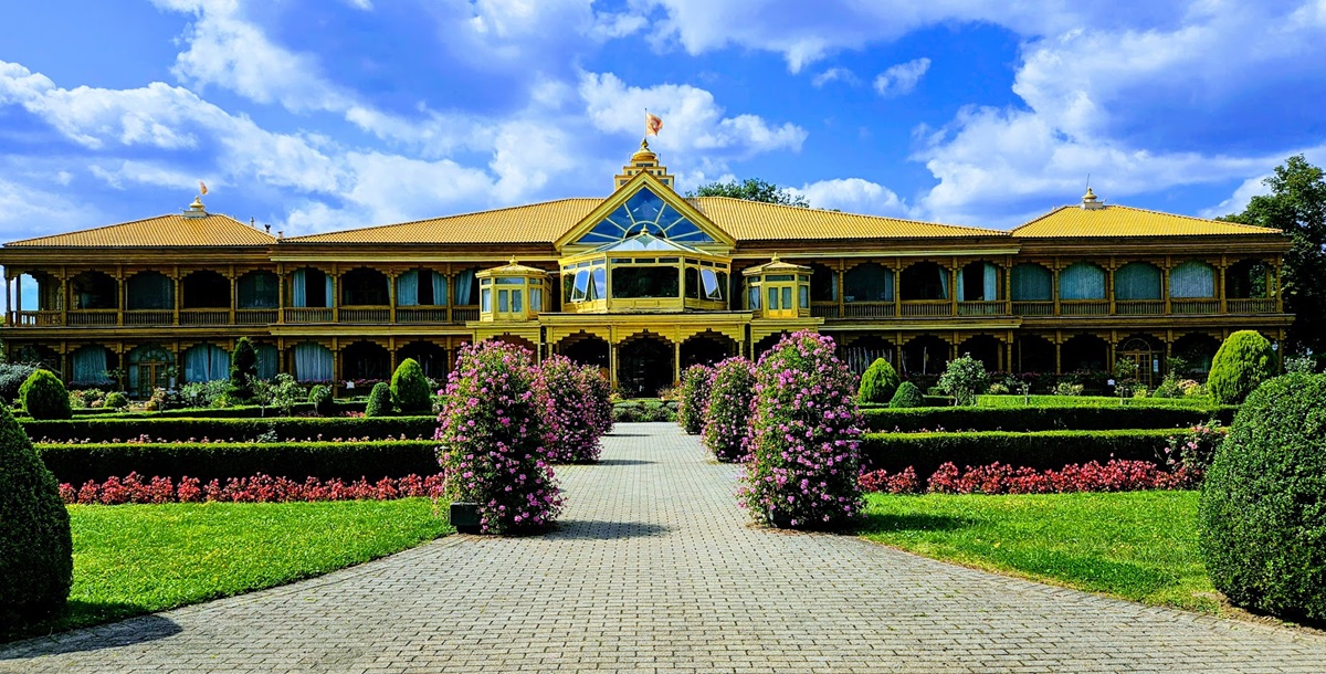 Maharishi Peace Palace